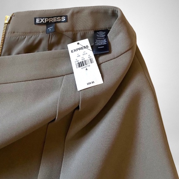 NWT EXPRESS Mini Skirt - Picture 3 of 3